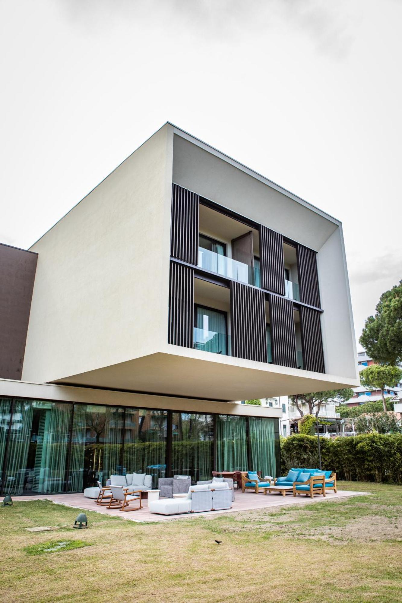 Marepineta Resort Milano Marittima Exteriör bild