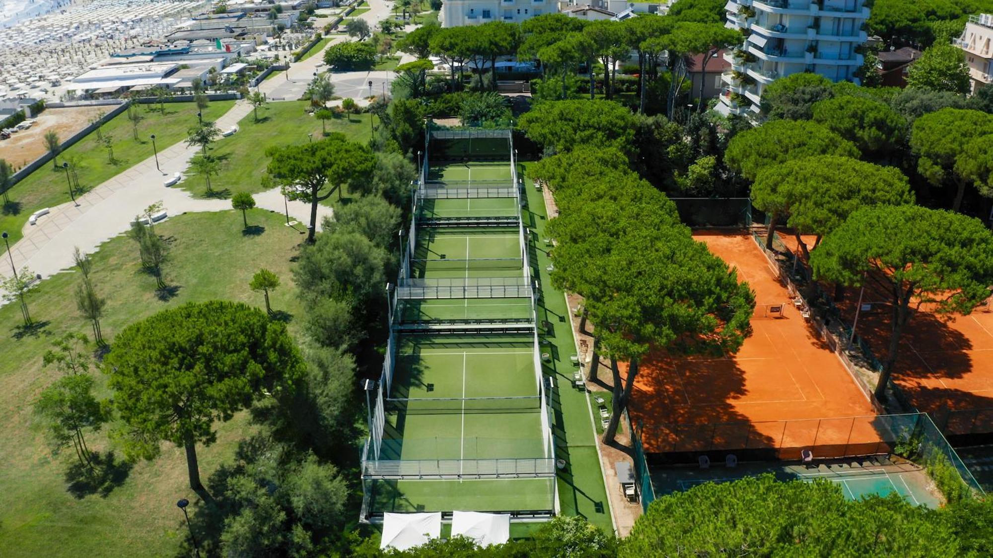 Marepineta Resort Milano Marittima Exteriör bild